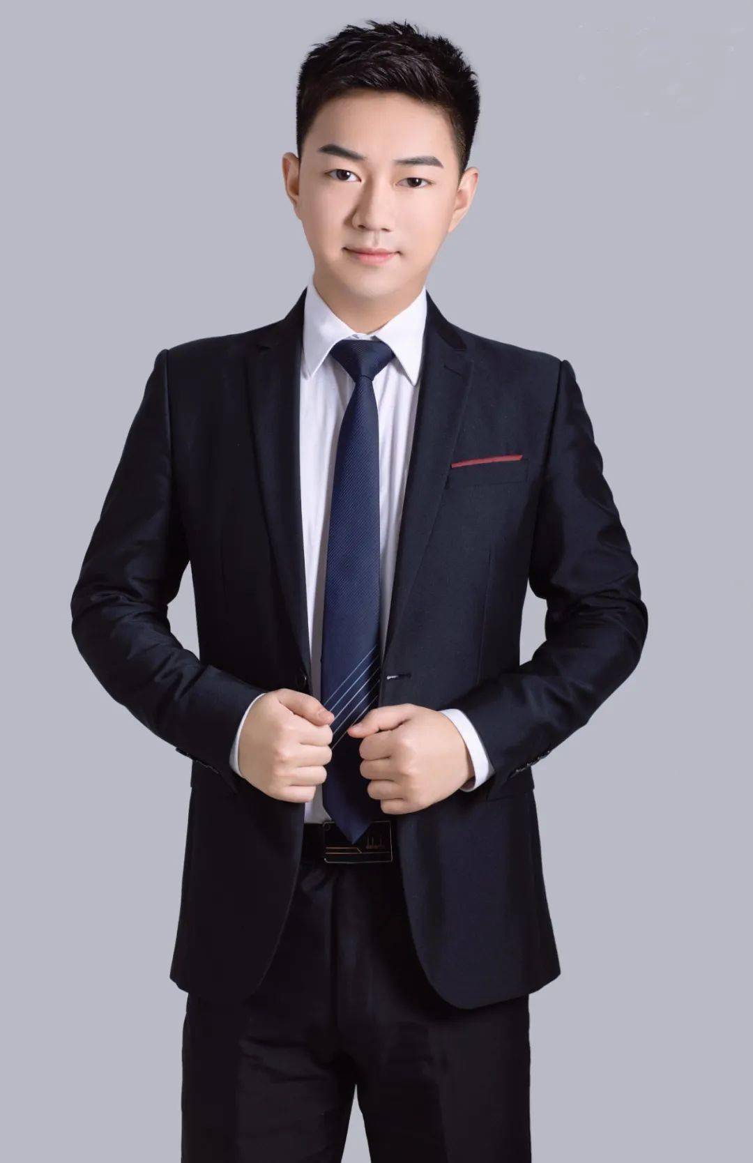陈湃弥 视觉与舞美负责人